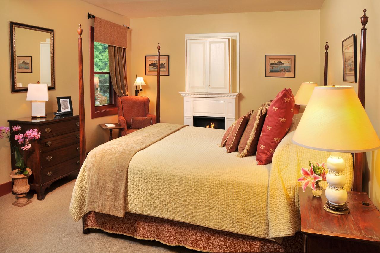 1795 Acorn Inn Bed And Breakfast Canandaigua Eksteriør bilde